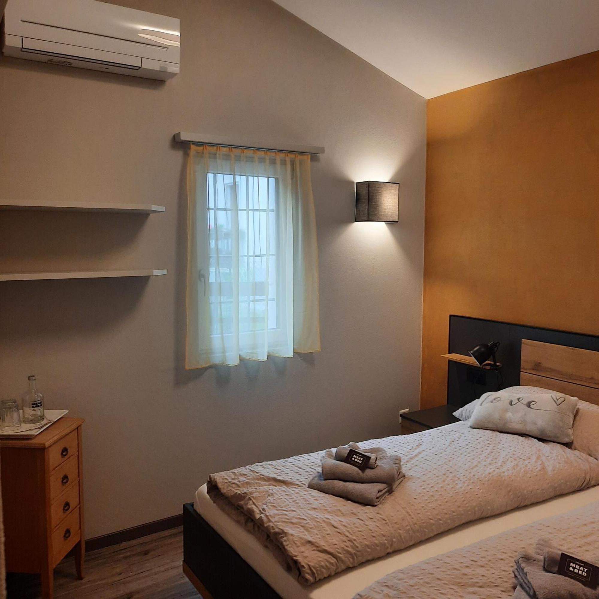 Bed and Breakfast Stalder Meat & Bed Muralto Esterno foto